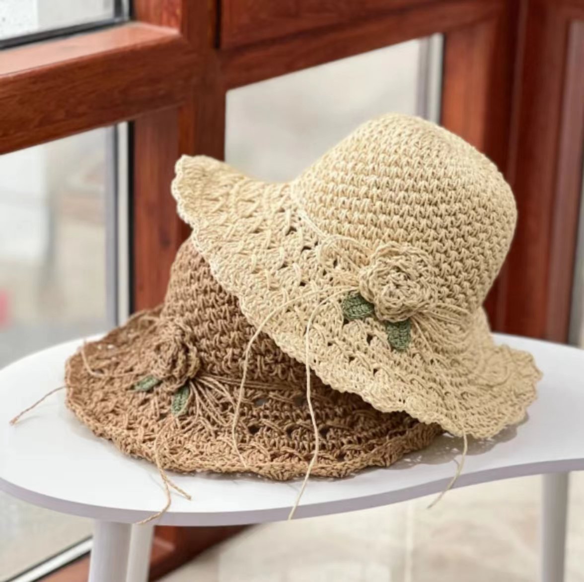 đ„ 49% RABATT â Elegant Virkad StrĂ„hatt med Volangdetalj
